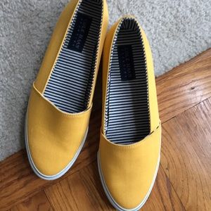 Women’s Cole Haan  slip on shoes never worn
